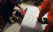 Bé gái 2 tuổi bị mắc kẹt trong máy giặt bố mẹ hốt hoảng gọi cứu hộ khẩn cấp