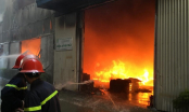 Cháy lớn ở Khu công nghiệp Ngọc Hồi: Cột khói bốc cao hàng trục mét, hàng trăm người thi nhau tháo chạy
