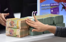 Có 200 triệu nên mua vàng hay gửi tiết kiệm để thu lợi nhuận cao hơn?
