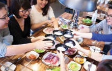 4 kiểu tụ họp ''vô bổ'' mang muộn phiền, ấm ức về nhà, người khôn ngoan thường tránh, kẻ nông cạn rất thích đi