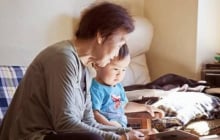 Kiểu bất hiếu mới đang lan rộng: Đau lòng hơn ăn bám cha mẹ, người trẻ lại xem nhẹ