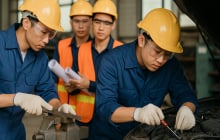 4 ngành thiếu nhân lực trầm trọng: Cơ hội nghề nghiệp vàng cho người dám nắm bắt