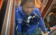 Xác minh clip mẹ già khóc nức nở trên xe khách: Sự thật ra sao?