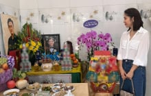 Lê Phương nhắn nhủ xúc động khi viếng Quý Bình