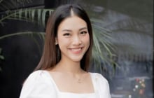 MC Hoàng Oanh gặp sự cố suýt hớ hênh tại sự kiện