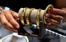 Giá vàng hôm nay 20/4/2026: Bật tăng mạnh sau cú lao dốc, SJC giảm 700.000 đồng/lượng