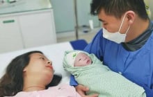 TPHCM thưởng 5 triệu đồng/người cho phụ nữ sinh đủ 2 con: Hơn 1.300 trường hợp được hưởng chính sách hỗ trợ mới