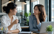 Đồng nghiệp thân thiết có nên trở thành bạn ngoài đời? Những cái được và mất ít ai nói rõ