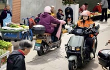 Phụ nữ tự chủ tài chính để bảo vệ bản thân và làm chủ cuộc đời