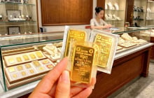 Giá vàng hôm nay 12/6: Bất ngờ 'quay xe' vọt tăng dữ dội, tăng cao nhất 3 triệu đồng/lượng
