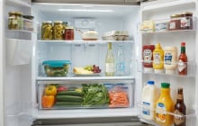 Tủ lạnh vẫn có mùi hôi dù đã lau chùi kỹ? Hóa ra bạn đã bỏ qua 3 'ngõ ngách' bẩn nhất này!