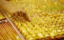 Giá vàng hôm nay 11/7: Ngược chiều thế giới, vàng trong nước đảo chiều tăng giá