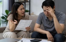 Mâu thuẫn vợ chồng vì tiền điện tăng cao và bài học quản lý tài chính