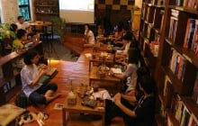 Người hướng nội tìm thấy sự bình yên trong các không gian đọc sách