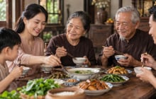 Nhìn nết ăn biết tính cách: Người xưa chỉ một thói quen nhỏ để đoán cả nết người