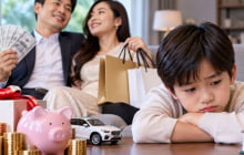 Cha mẹ càng “giàu” 3 thứ này, đời con càng dễ nghèo: Nuôi con không chỉ là cho tiền