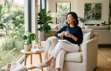 5 khoản chi phụ nữ sau tuổi 40 càng biết đầu tư càng thấy “đáng tiền”: Đừng tiết kiệm sai chỗ