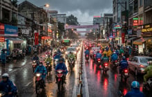 Thời tiết hôm nay 9/10: Miền Trung mưa rất lớn, Hà Nội chuyển mưa, TP.HCM đề phòng ngập