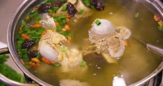 Những mẹo nấu nước canh ngon đơn giản không cần bột ngọt hay hạt nêm