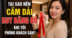 Tại sao nên cầm dải ruy băng đỏ khi tới phòng khách sạn?
