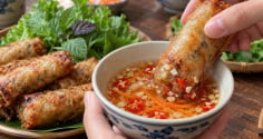 Cách pha nước chấm nem đậm vị thơm ngon