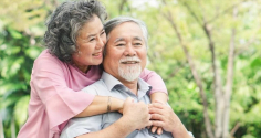 Về già cô đơn, bạn đời mất sớm: Dựa vào 4 người này để sống an yên, không tủi phận