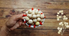Mách bạn 6 lưu ý đảm bảo cà pháo muối trắng giòn, không khú váng thâm nhũn