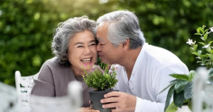 Khi về già, nhất định phải giữ cho bản thân 6 thứ này, cuộc sống sẽ không còn phải lo nghĩ