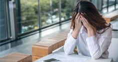 5 lý do phổ biến làm chị em mất cân bằng nội tiết tố