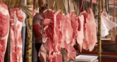 Các cụ dạy: “Tại sao không nên mua thịt cổ lợn và cá diếc? Bí quyết chọn thực phẩm chuẩn bạn cần biết!”