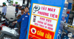 Từ 1/7/2025: Sử dụng điện thoại tại cây xăng có thể bị phạt đến 7 triệu đồng, có phải không?