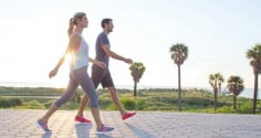 Khi đi bộ, nếu bạn có 5 dấu hiệu này, hãy cảnh giác, có thể bệnh tật đã đến gần bạn