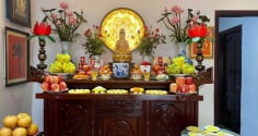 Người giàu luôn đặt bình hoa bên trái bàn thờ khi thắp hương: Đặt bên phải thì sao?
