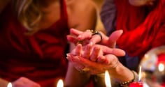 Người có tướng bàn tay này thường Giàu có, biết dùng Tiền Đẻ Ra Tiền, ngày càng phú quý