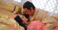 Bí ẩn chốn hậu cung: Vì sao sau khi được hoàng thượng thị tẩm, phi tần luôn cần người dìu về cung?