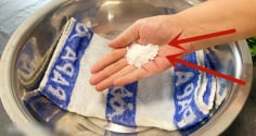 Mẹo làm sạch khăn tắm, khăn mặt bị nhớt, có mùi hôi: Ngâm trong loại nước này là mềm mại, sạch như mới