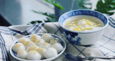 Tết Hàn thực mùng 3/3 âm lịch: Dâng cúng bao nhiêu đĩa bánh trôi, bao nhiêu bát bánh chay mới đúng?