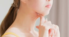 Mẹo ăn uống giúp giảm béo mặt, giảm nọng cằm