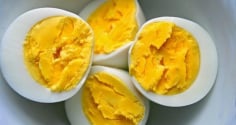 5 người nên ăn trứng gà luộc vào bữa sáng thường xuyên