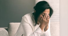 Phụ nữ sau 30 có 4 dấu hiệu này chứng tỏ tốc độ lão hóa nhanh, đừng chủ quan