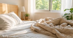 Vì sao không nên gấp chăn màn ngay sau khi thức dậy? Nhiều người sẽ bất ngờ