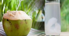 4 nhóm người dưới đây không nên uống nước dừa kẻo rước bệnh