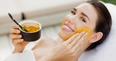 5 cách kết hợp nghệ tươi trong chăm sóc da, hỗ trợ làm sáng và cải thiện vẻ ngoài rạng rỡ