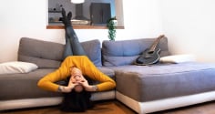 Phụ nữ sống một mình: Cô đơn hay đang hạnh phúc theo cách riêng?