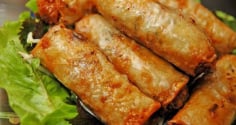 Tại sao bạn nên xoa nước chanh vào lá nem trước khi gói?