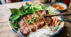 Cách làm bún thịt nướng chuẩn quán, thơm lừng ai ăn cũng mê