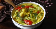 Cách nấu canh dọc mùng giòn ngon, không bị ngứa