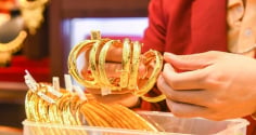 Giá vàng hôm nay 16/6: Bất ngờ tăng vọt lên đỉnh 1 tuần, nhà đầu tư nên làm gì?