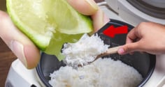 Tại sao bạn nên vắt vài giọt chanh vào nồi cơm?