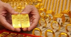 Giá vàng hôm nay (25/6): Vàng SJC và nhẫn đồng loạt 'lao dốc', nhà đầu tư cần làm gì?